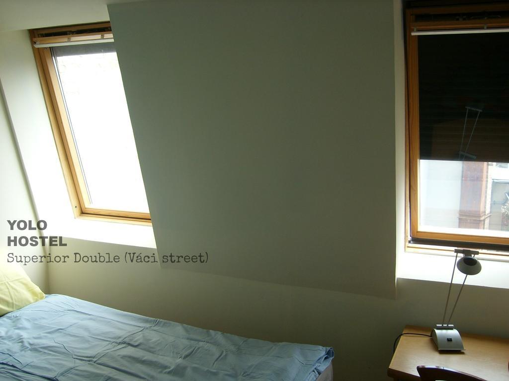 Yolo Hostel Budapeste Quarto foto