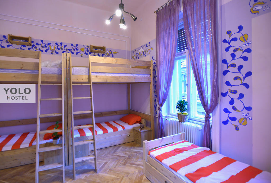 Yolo Hostel Budapeste Quarto foto
